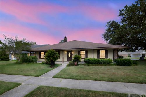 1647 Tallwood Dr, Baton Rouge, LA, 70816-1436 | Card Image