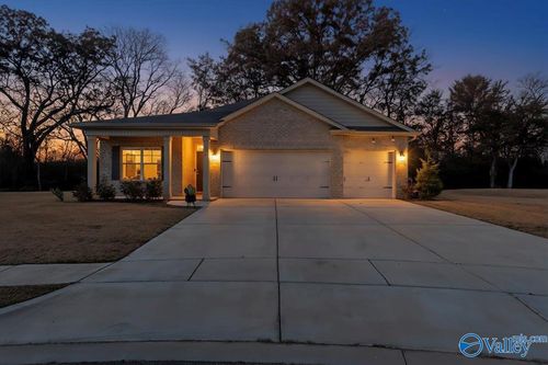 128 Canonbury Dr, New Market, AL, 35761-7786 | Card Image