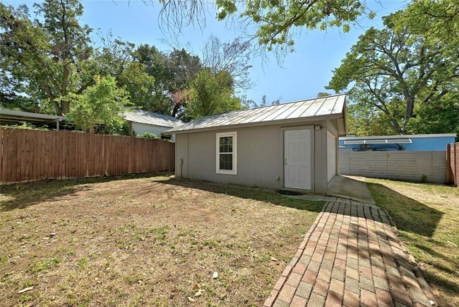 1203 W 40 Th St, House other with 3 bedrooms, 2 bathrooms and 4 parking in Austin TX | Image 26