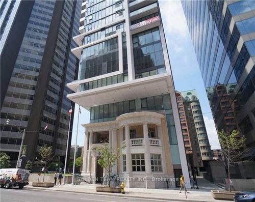 3806-426 University Ave, Toronto, ON, M5G1S9 | Card Image