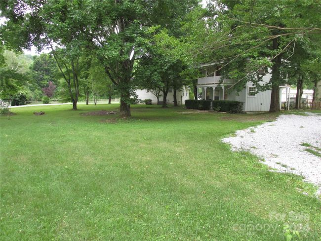68 Toot Hollow Cir, House other with 2 bedrooms, 2 bathrooms and null parking in Bryson City NC | Image 29