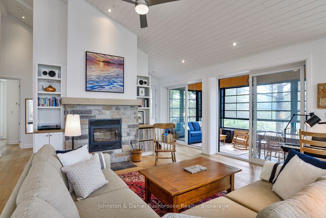 12 Kapikog Rd South, House other with 3 bedrooms, 2 bathrooms and null parking in Mactier ON | Image 7