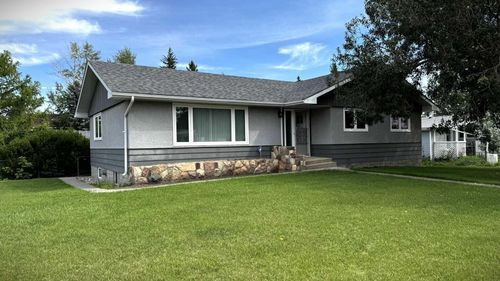 5036 51 Ave, Irma, AB, T0B2H0 | Card Image