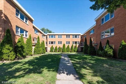 2w-6515 N Seeley Ave, Chicago, IL, 60645-5525 | Card Image