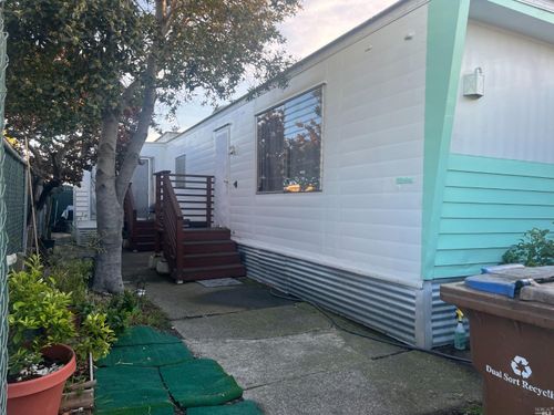 f5-2130 Redwood Hwy, Greenbrae, CA, 94904-2491 | Card Image