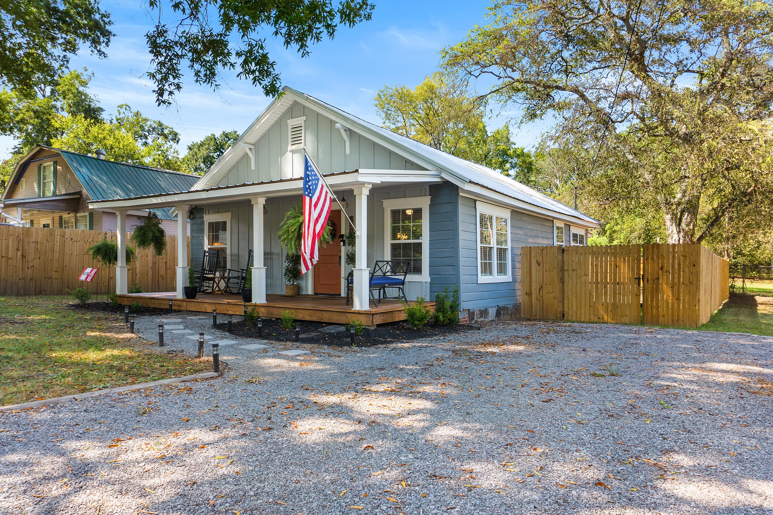 Colerain St, LA Fayette, GA 30728
