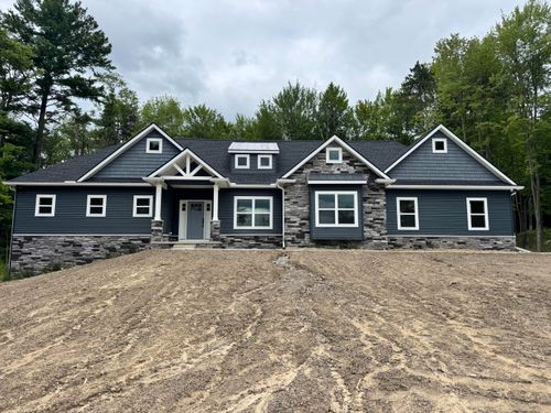 9931 White Tail Dr, Saline, MI, 48176-8938 | Card Image