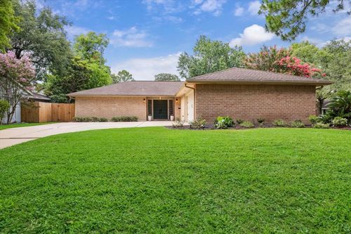 10002 Wickersham Ln, Houston, TX, 77042-3106 | Card Image
