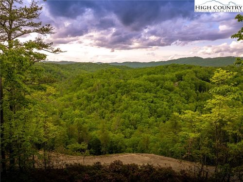 289 Ninebark Rd, Boone, NC, 28607-6247 | Card Image