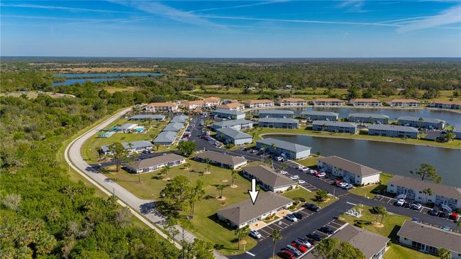 APT-1902 - 12538 Sw Kingsway Cir, Condo with 2 bedrooms, 2 bathrooms and null parking in LAKE SUZY FL | Image 32
