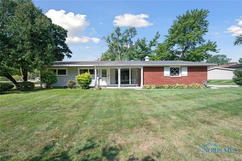 5947 San Reno Dr, Sylvania, OH, 43560-1131 | Card Image