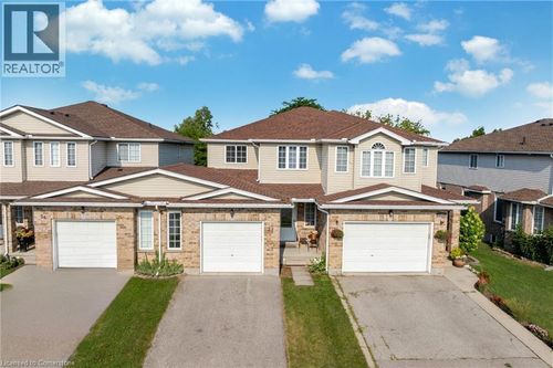 22 Chester Dr, Cambridge, ON, N1T2C4 | Card Image