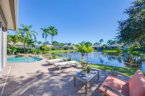 8752 Muirfield Dr, NAPLES, FL, 34109-4359 | Card Image