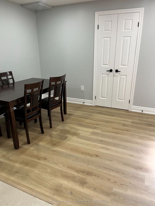 1232 Ferguson Dr, Milton, ON, L9E2E4 | Card Image