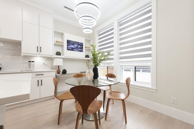 212 Blackman St, House other with 6 bedrooms, 5 bathrooms and 5 parking in New Westminster BC | Image 14