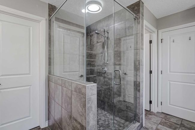 102 Marquis Grove Se, House other with 4 bedrooms, 4 bathrooms and 4 parking in Calgary AB | Image 29