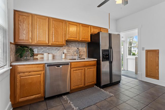 808 W Green St, House other with 5 bedrooms, 2 bathrooms and 2 parking in Champaign IL | Image 19