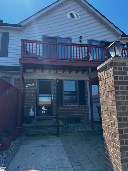 34635 W Marino Ct, Chesterfield, MI, 48047-4140 | Card Image