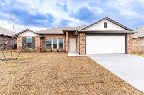 10887 S 271st East Ave, Coweta, OK, 74429 | Card Image