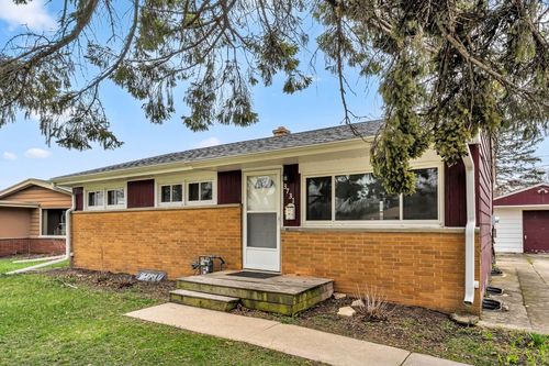 3731 St Andrews Boulevard, RACINE, WI, 53405 | Card Image