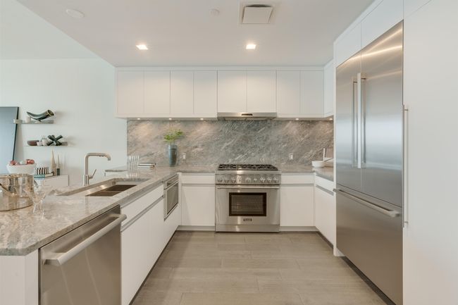 APT-916 - 320 Adolphus Ave, Condo with 3 bedrooms, 3 bathrooms and null parking in Cliffside Park NJ | Image 5