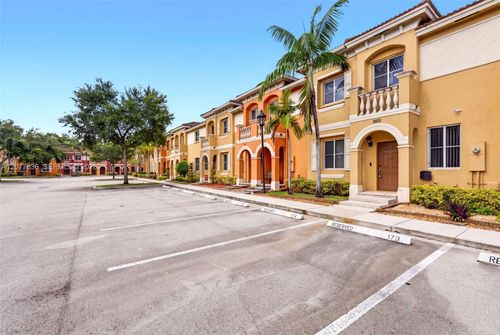 1820 Sw 89th Ter, Miramar, FL, 33025-7611 | Card Image