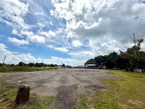 651 Us Highway 98 N, Okeechobee, FL, 34972-2309 | Card Image