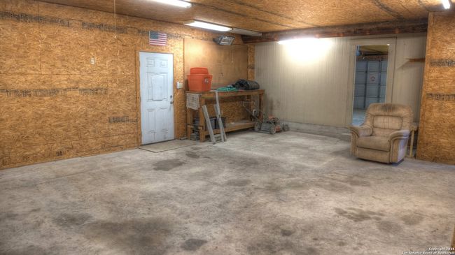 457 N Tomahawk Way, House other with 4 bedrooms, 3 bathrooms and null parking in Concan TX | Image 44