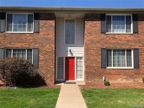 102-25319 Shiawassee Cir, Southfield, MI, 48033-3831 | Card Image