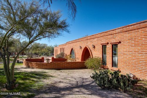 710 W Burton Drive, Tucson, AZ, 85704 | Card Image