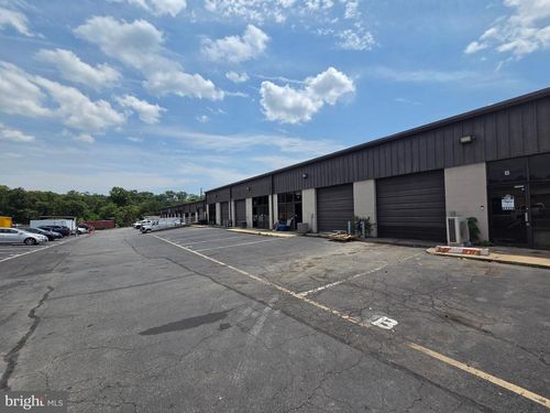 b-9107 Industry Dr, MANASSAS PARK, VA, 20111-4847 | Card Image
