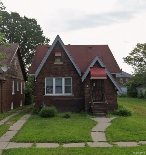9392 Mendota St, Detroit, MI, 48204-2651 | Card Image