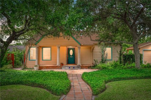 149 Rossiter St, Corpus Christi, TX, 78411-1464 | Card Image