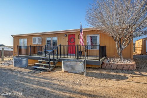 8175 E Dog Ranch Rd, Prescott Valley, AZ, 86315-7917 | Card Image