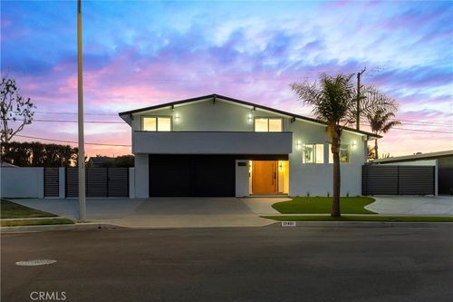 17451 Avalon Ln, Huntington Beach, CA, 92647-6105 | Card Image