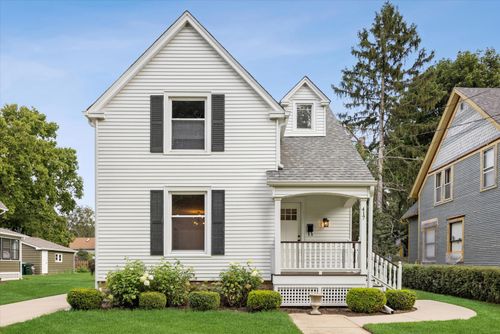 417 First St, Batavia, IL, 60510-2403 | Card Image