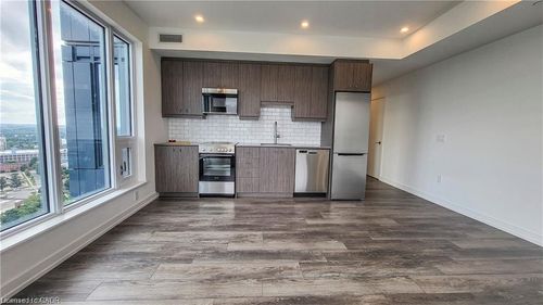 2506-15 Wellington St S, Kitchener, ON, N2G0E4 | Card Image