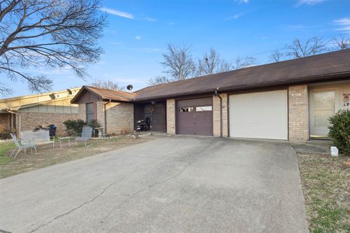 6510 Oak Forest Ct, Fort Worth, TX, 76112-5563 | Card Image