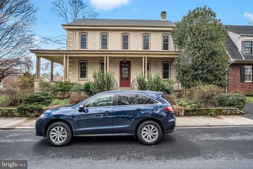 226 Walnut St, CARLISLE, PA, 17013-3733 | Card Image