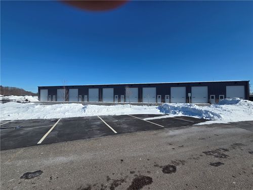 33-335 Compass Cir, North Kingstown, RI, 02852-2606 | Card Image