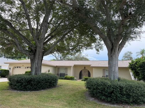 14436 Bay Hills Dr, LARGO, FL, 33774-5039 | Card Image
