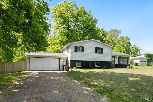 2115 Graham Dr, Fort Wayne, IN, 46818-2139 | Card Image
