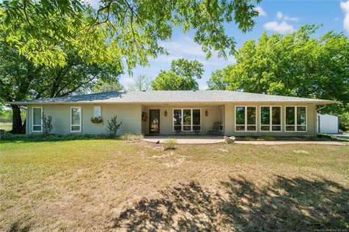 4215 E 106th St N, Sperry, OK, 74073-4584 | Card Image