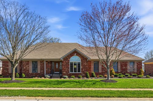 4232 Stilger Cir, Louisville, KY, 40299-8302 | Card Image