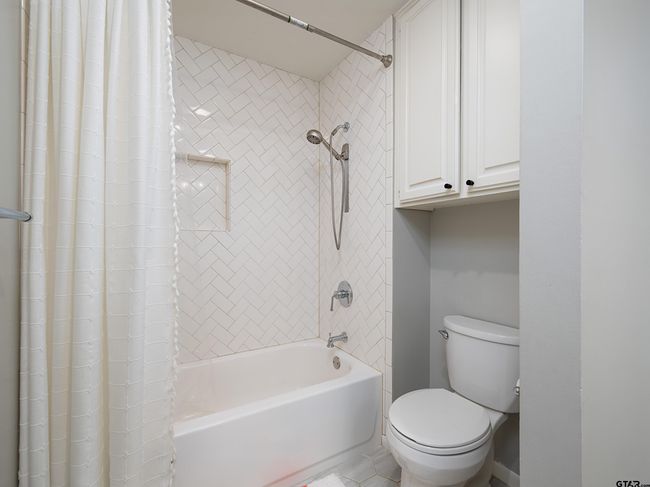 6019 Redcoat Ln, House other with 4 bedrooms, 2 bathrooms and null parking in Tyler TX | Image 23