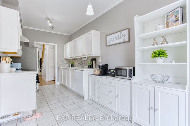 35 Stevenson St, House attached with 5 bedrooms, 3 bathrooms and 2 parking in Ancaster ON | Image 15
