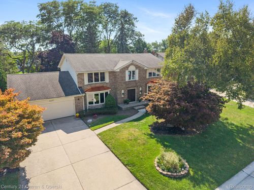 36233 Trenton Ct, Farmington Hills, MI, 48335-1270 | Card Image