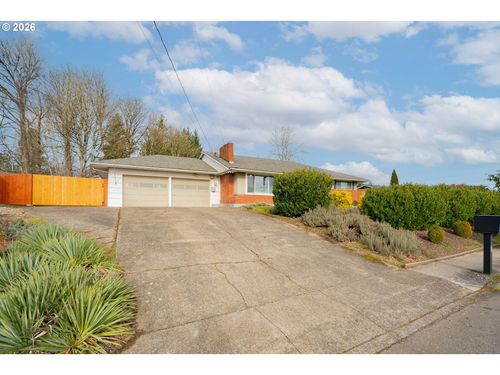 715 Ne 22nd Ave, Camas, WA, 98607-1117 | Card Image