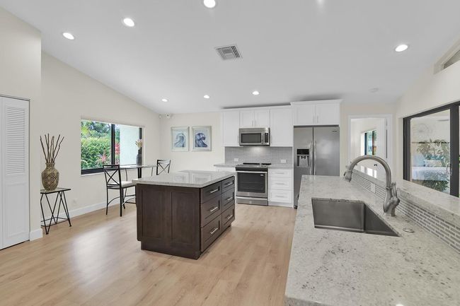 6125 Winding Brooke Way, House other with 2 bedrooms, 2 bathrooms and null parking in Delray Beach FL | Image 9