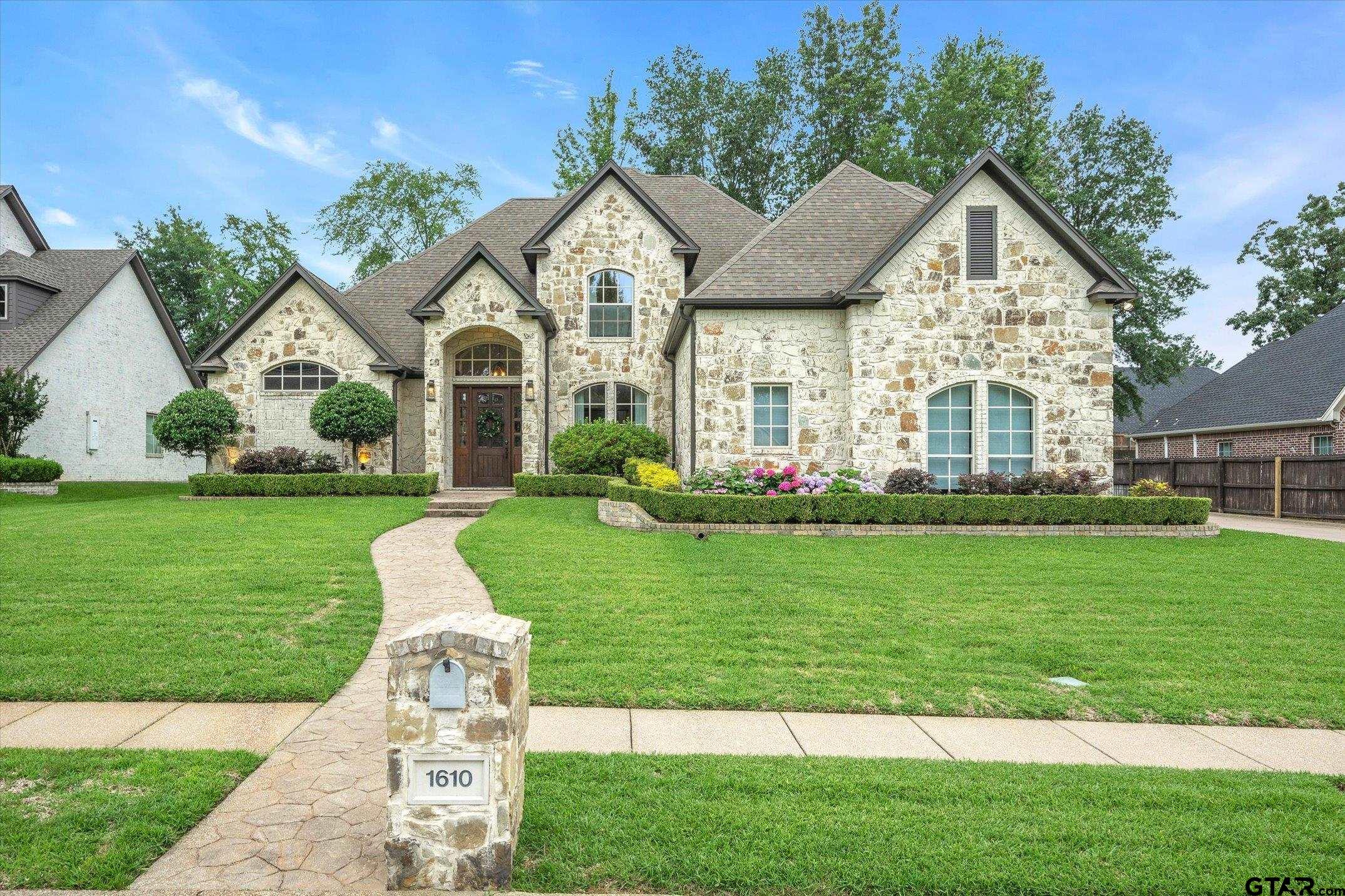 Holly Star Dr, Tyler, TX 75703
